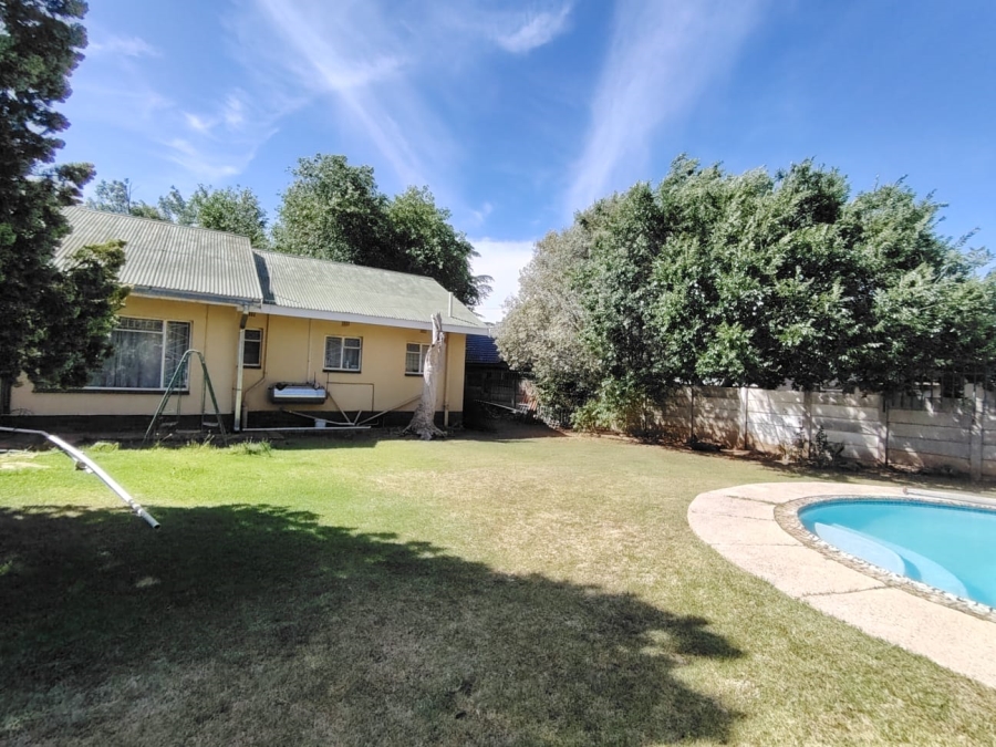 4 Bedroom Property for Sale in Fichardt Park Free State